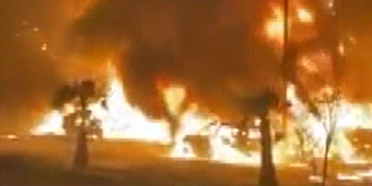 Irak’ta galeri yangını: En az 10 araç küle döndü