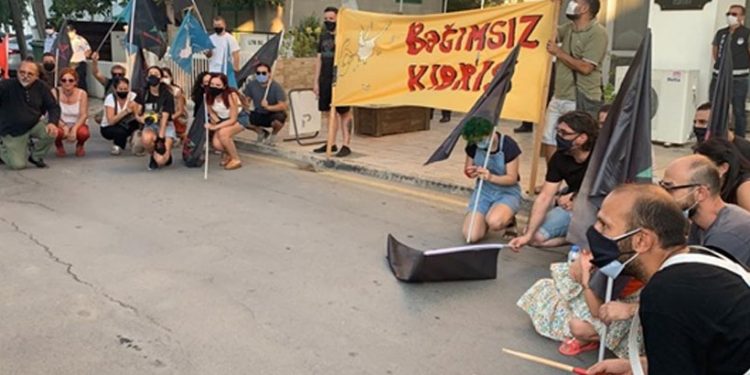 Bağımsızlık Yolu ve Baraka Kültür Merkezi’nin organizasyonuyla “14 Ağustos Bağımsız Kıbrıs Eylemi” gerçekleşti