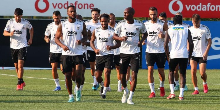 Beşiktaş rekorlarıyla Süper Lig’e damga vurdu