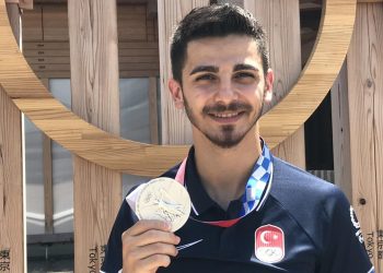 Milli karateci Eray Şamdan hayalini gerçeğe dönüştürdü