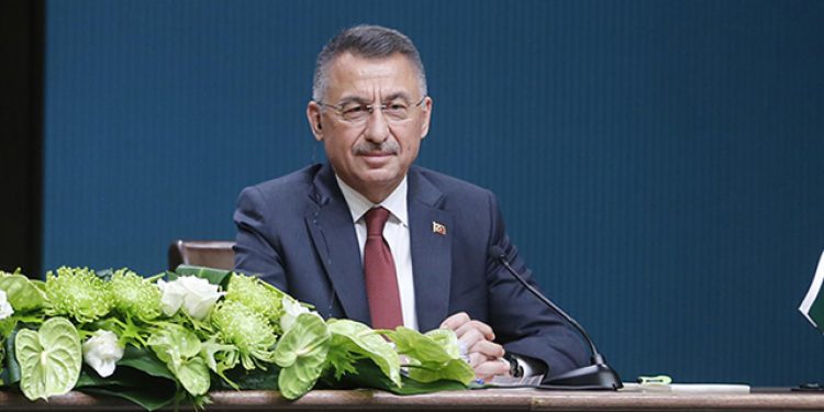 Cumhurbaşkanı Yardımcısı Oktay’dan Abdullah Öztürk ve Sevilay Öztürk’e tebrik