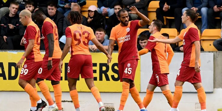 Galatasaray İskoçya’da play-off turuna yükseldi