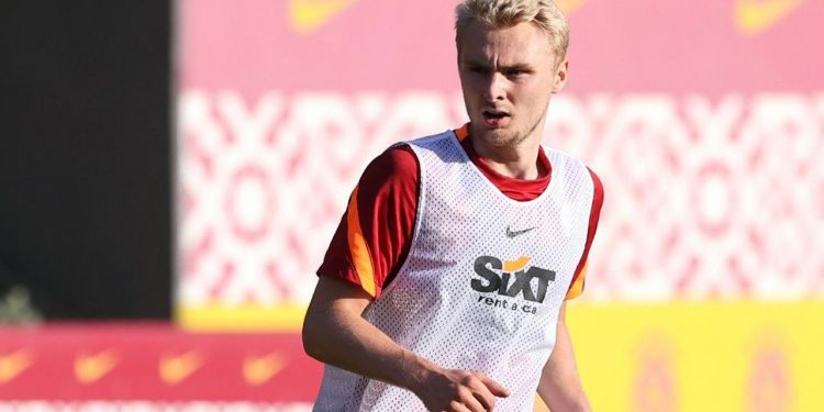 Galatasaray’da Victor Nelsson ilk antrenmanına çıktı