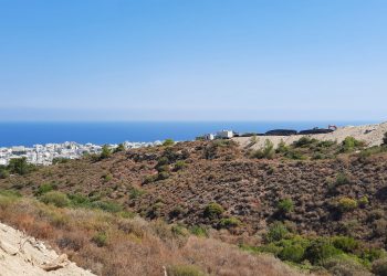 Girne’de mahkeme emriyle üzerindeki inşaatın durdurulduğu alanının yeşillendirilmesine mühendisler katkı koymaya hazır