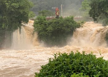 Japonya’daki sel ve toprak kaymalarında can kaybı artıyor