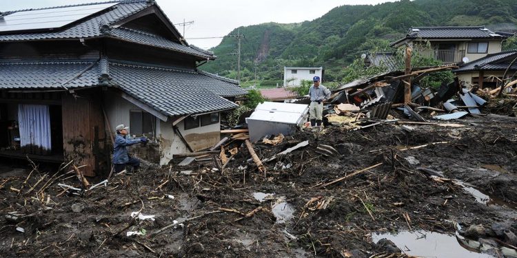 Japonya’da şiddetli yağışlar 3 can aldı