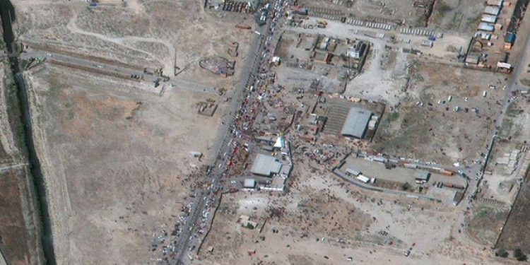 Kabil’de havalimanına yönelik saldırı füzesavarlarla önlendi