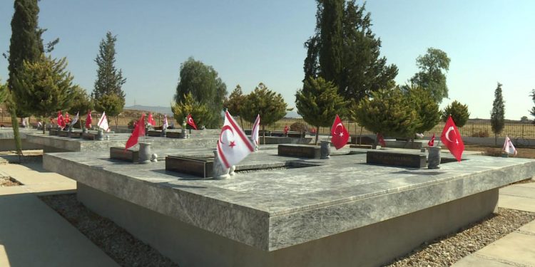 KKTC şehitlerini andı