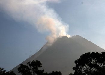 Merapi Yanardağı’nda patlama
