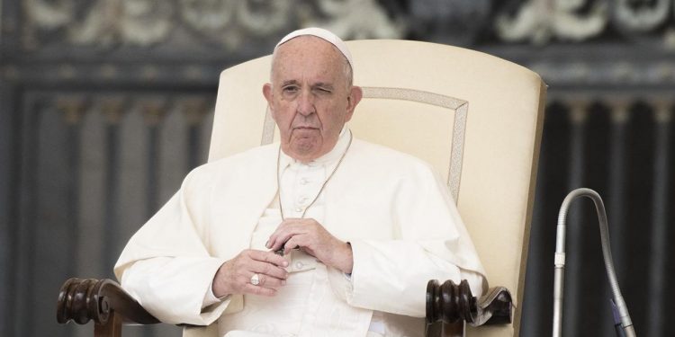Papa Francis’e içinde 3 kurşun bulunan zarf yollandı