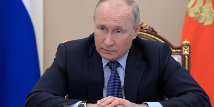 Putin’den Yakutistan’daki yangınlara müdahale için talimat