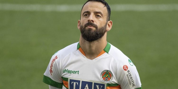 Trabzonspor Manolis Siopis’i Trabzon’a getirdi