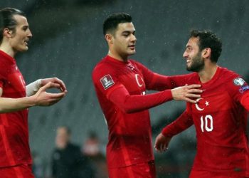 Çağlar Söyüncü ve Ozan Kabak A Milli Takım kampına katıldı