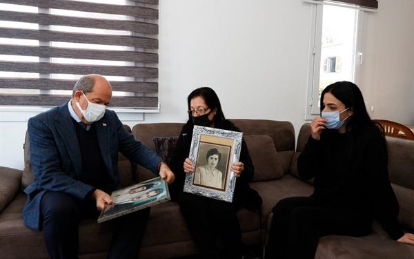 Cumhurbaşkanı Tatar Şehit Kızı Ayşe Beyoğlu’nu ziyaret etti