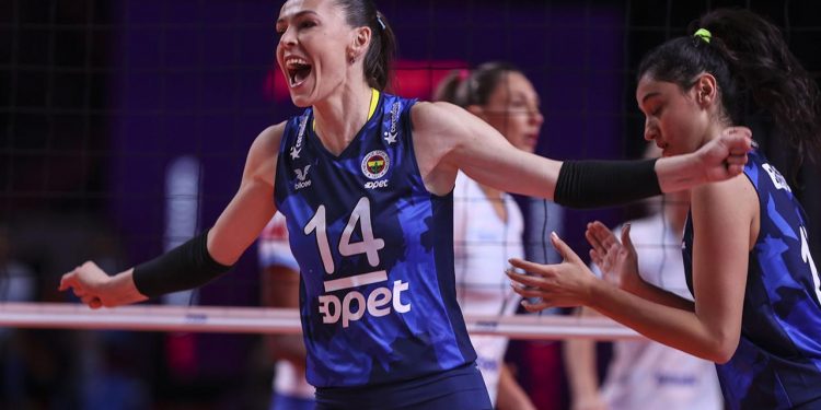 Fenerbahçe Opet dünya üçüncüsü oldu