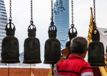 Turizm ülkesi Tayland’da zorunlu karantina geri döndü