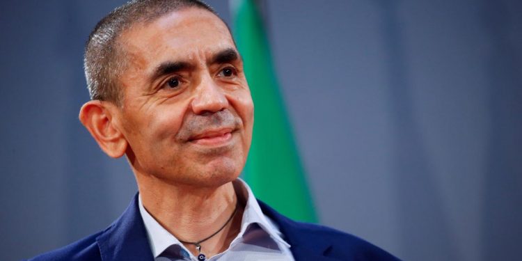 BioNTech CEO’su Şahin: Omicron için aşıyı daha hızlı adapte edebiliriz