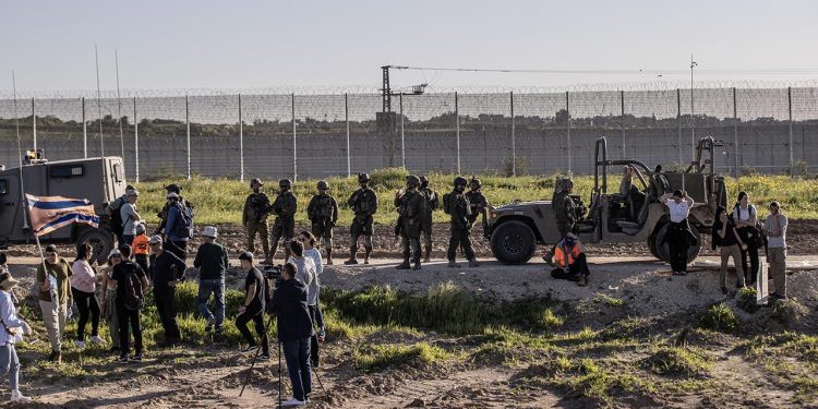 İsrailli işgalciler `yerleşim birimleri kurulması` talebiyle Gazze’ye yürüdü