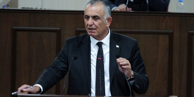 Çavuşoğlu:DAÜ için herkesten fazla enerji harcıyoruz, sona geldik