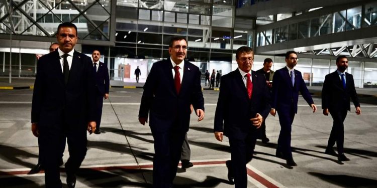 Cevdet Yılmaz adadan ayrıldı