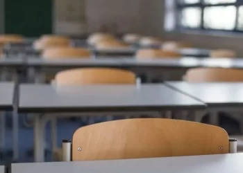 Güney Lefkoşa’da ilkokul öğrencisi 4 öğretmeni darp etti