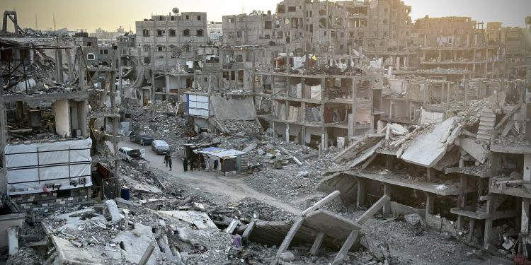 İsrail’in 421 gündür saldırılarını sürdürdüğü Gazze’de can kaybı 44 bin 382’ye yükseldi