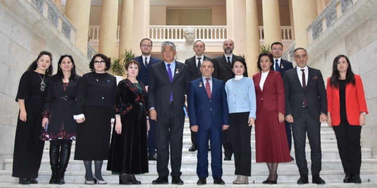 Kültür Dairesi, Bakü’de düzenlenen Türk Dilli Ülkelerin Milli Kütüphane Müdürleri Konferansı’nda KKTC’yi temsil etti
