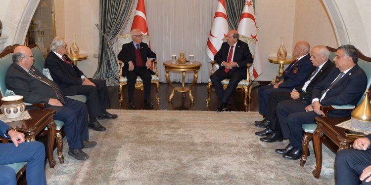 Cumhurbaşkanı Ersin Tatar, TMT Mücahitler Derneği’ni kabul etti