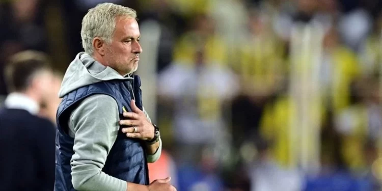 Mourinho, safra kesesinden operasyon geçirdi