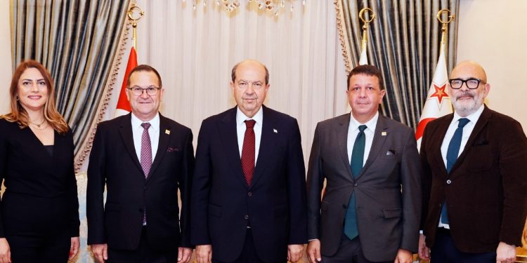 Cumhurbaşkanı Tatar, Kıbrıs Türk Ticaret Odası heyetini kabul etti