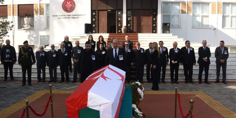 Sait Güven için Cumhuriyet Meclisi’nde tören düzenlendi