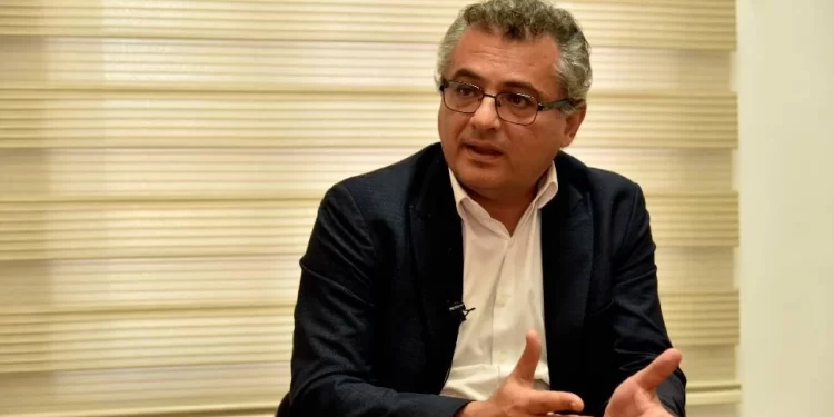 Hükümet bitmiş olan yapıya ‘bitti’ diyecek iradeye bile sahip değil