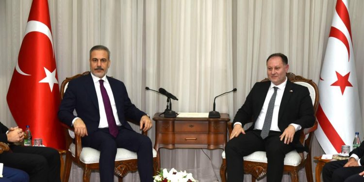 ÖZTÜRKLER: “ANAVATANIMIZ İLE BİRLİKTE İLE YÜRÜTÜLEN ÇALIŞMALARI VE YENİ SİYASETİ DESTEKLİYORUZ”