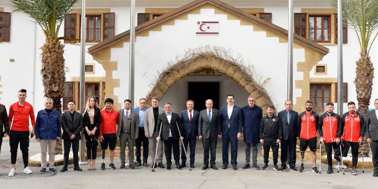 Cumhurbaşkanı Tatar, Türkiye Bedensel Engelliler Spor Federasyonu yönetimini kabul etti