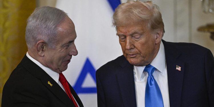 Trump’tan yine skandal açıklama: İsrail Gazze’yi ABD’ye teslim edecek