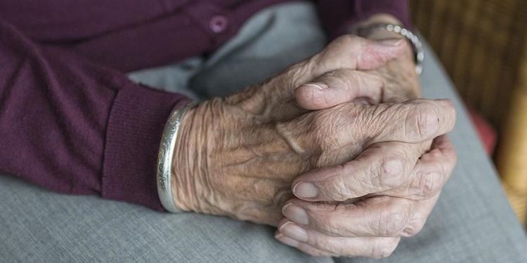 Araştırma: İnsanlar iki yaş aralığında daha hızlı yaşlanıyor