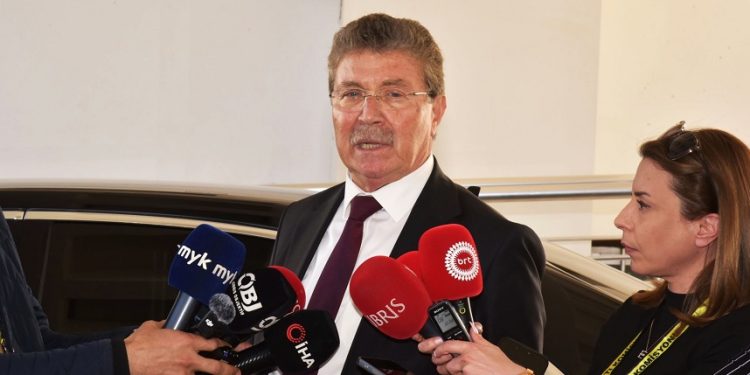 Başbakan Üstel: Toplumu germeme ve bölmeme adına istişareden yanayız