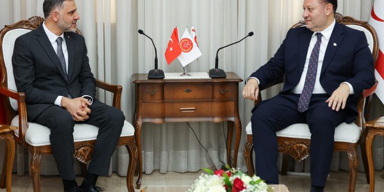 Öztürkler: Türk askeri Kıbrıs adasında istikrarın koruyucusudur