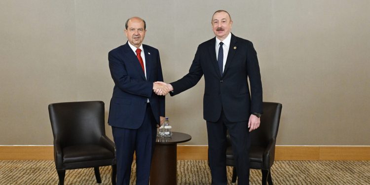 Tatar, Aliyev ile görüşmesini değerlendirdi: “Bağların güçlenmesi için öğrencilerle turistlerin artırılması, gençlerin ve yatırımcıların karşılıklı ziyaretlerini konuştuk”