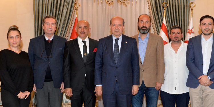 Cumhurbaşkanı Tatar Esnaf ve Sanatkarlar Merkez Birliği heyetini kabul etti