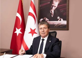 Başbakan Ünal Üstel: Kıbrıs Türk halkına yönelik sözlü saldırılar için polise başvurduk