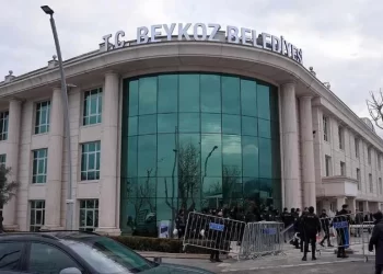 Beykoz Belediyesine yönelik “ihaleye fesat karıştırma” soruşturmasında Başkan Yardımcısı Fidan Gül gözaltına alındı