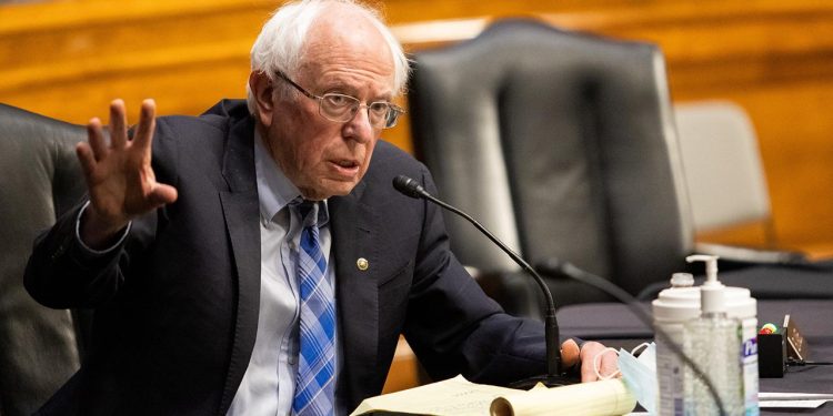 ABD’li Senatör Bernie Sanders, Trump’ın izlediği politikalara tepki gösterdi