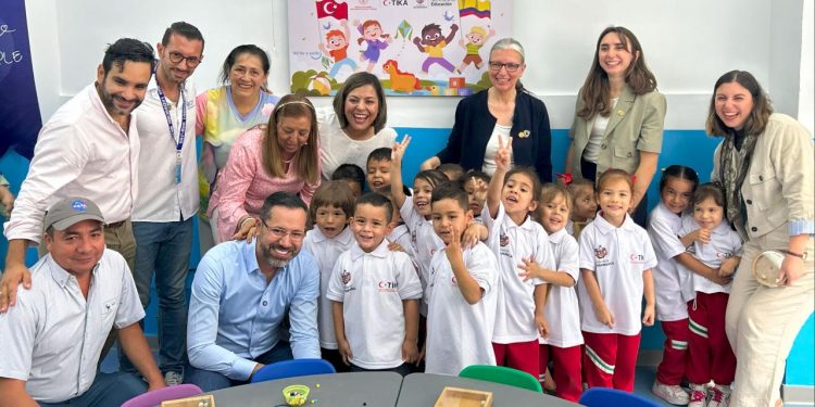 TİKA’dan Kolombiya’da 10 farklı okulda okul öncesi eğitim sınıfı